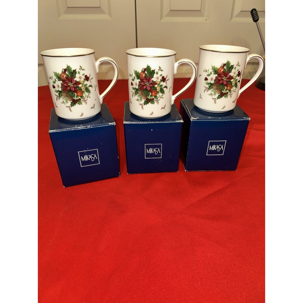 Mikasa Holiday Delight Set Of 3 Coffee Cups